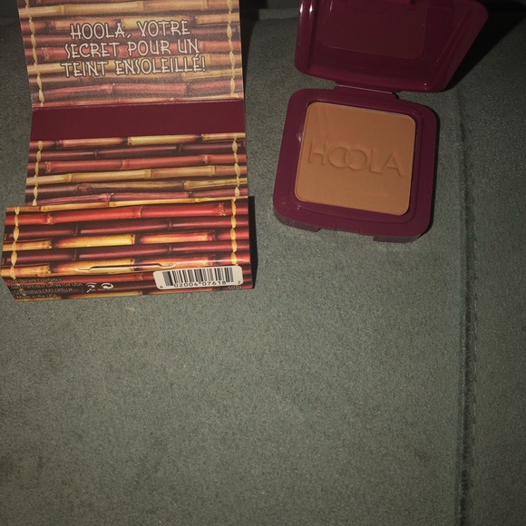 BENEFIT HOOLA BRONZER TRAVEL SIZED - Picture 2 of 4